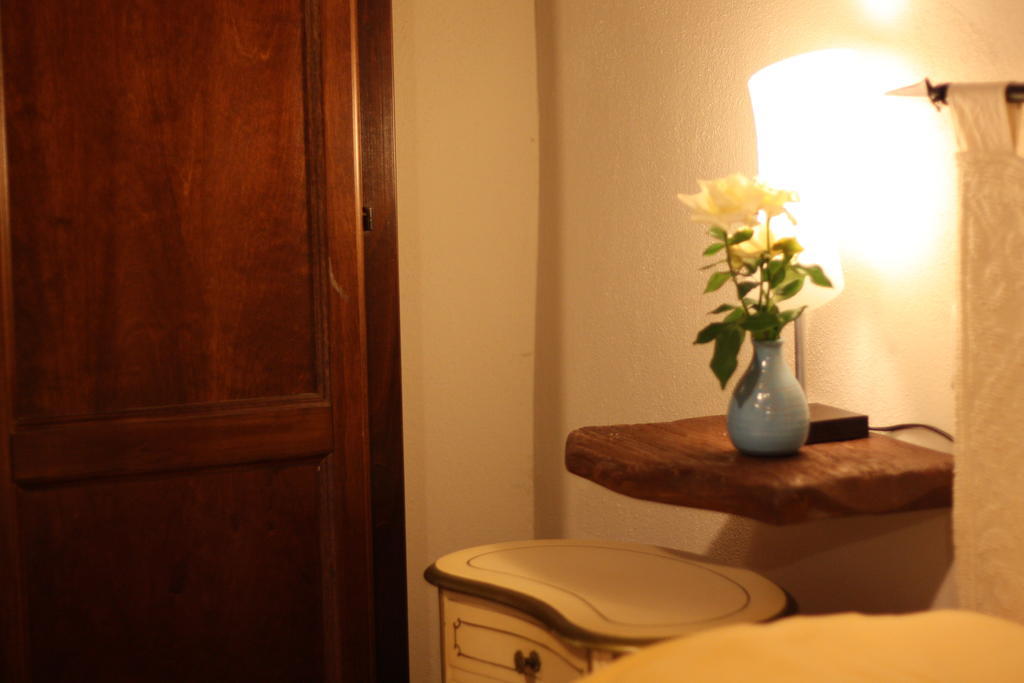 Bed and Breakfast Il Lupo Rosso Santu Lussurgiu Zimmer foto