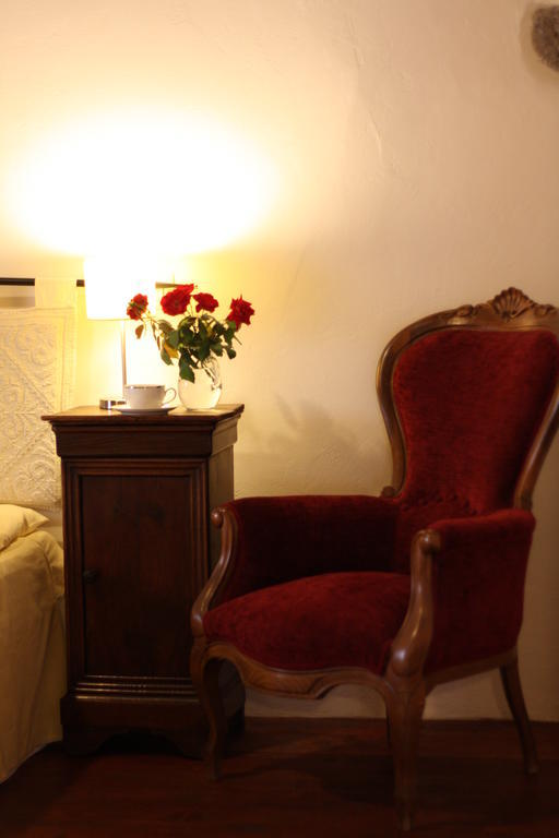 Bed and Breakfast Il Lupo Rosso Santu Lussurgiu Zimmer foto